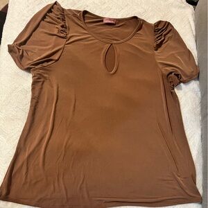 2X- Ragdoll Brown Ruffle Sleeves Shirt
